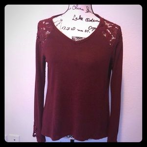 High low Maroon sweater with lace detail